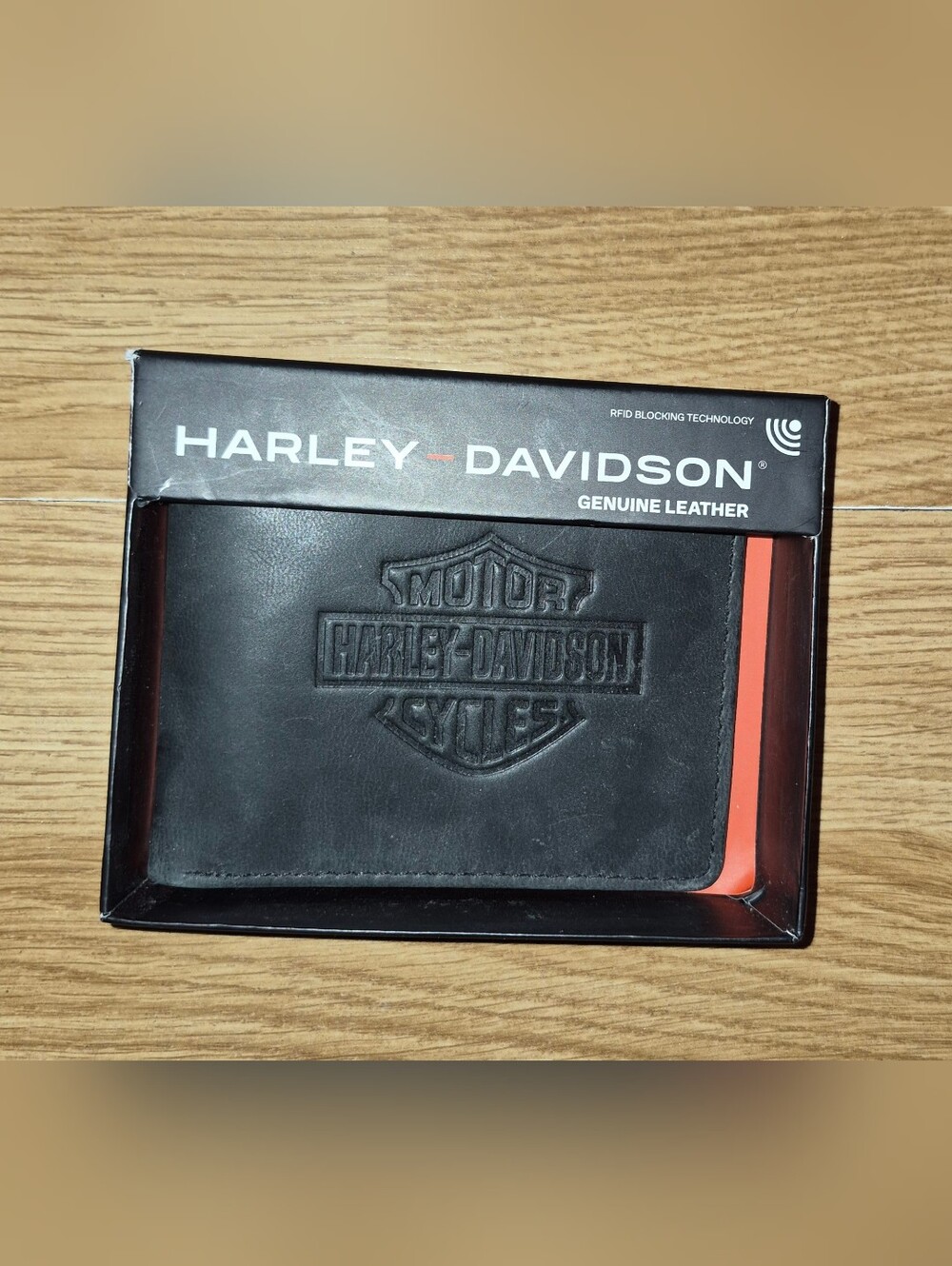NWT Harley Davidson Mens genuine leather RFID blocking Wallet